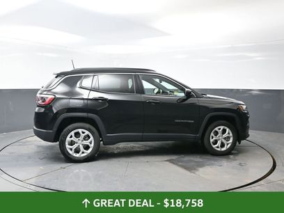Used 2024 Jeep Compass Latitude
