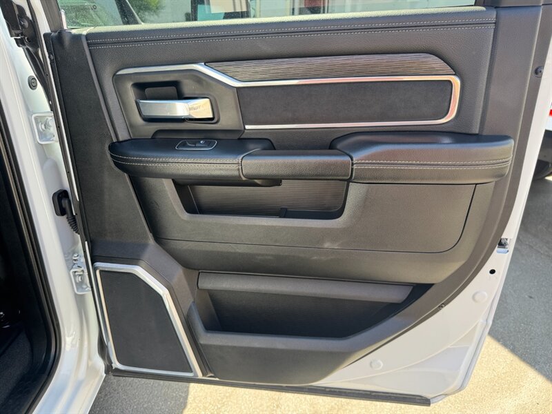 Used 2023 RAM 3500 Laramie AWD/4WD image 35
