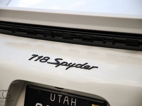 Used 2022 Porsche 718 Boxster Spyder image 14