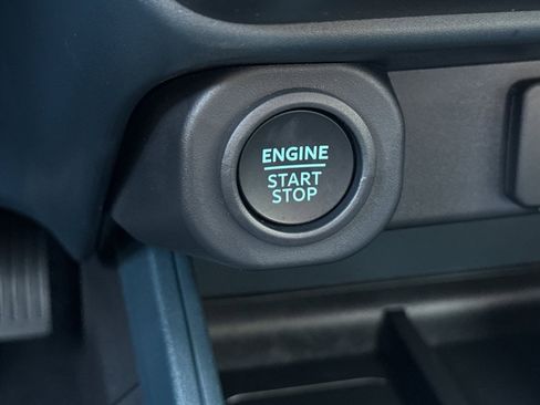 New 2025 Ford Maverick XLT w/ Black Appearance Package image 21