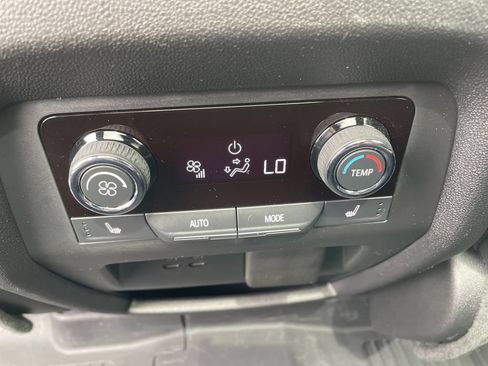 Used 2025 Chevrolet Traverse RS w/ LPO, Floor Liner Package AWD/4WD image 49