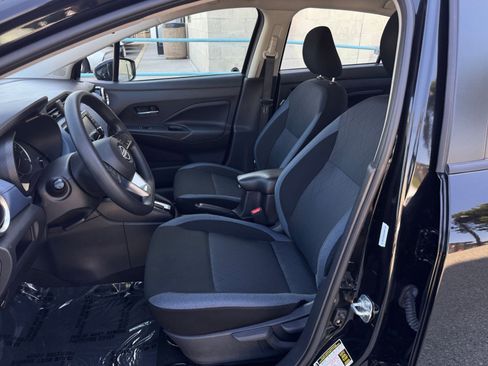 Used 2025 Nissan Versa SV image 25