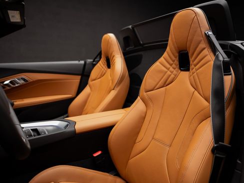 Used 2025 BMW Z4 M40i w/ Premium Package RWD image 62
