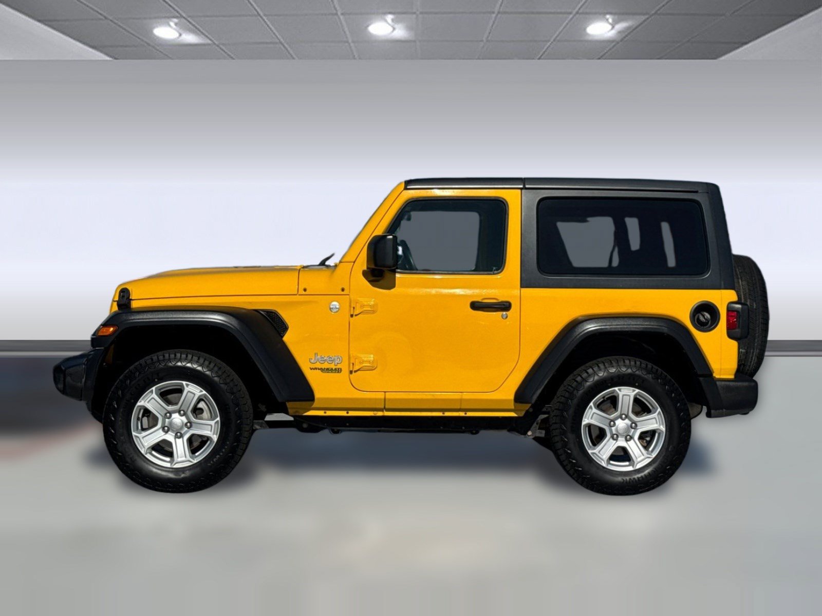 Used 2019 Jeep Wrangler Sport AWD/4WD image 2