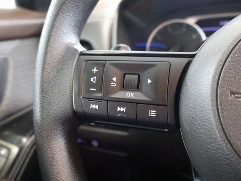 Certified 2023 Nissan Rogue SV image 20