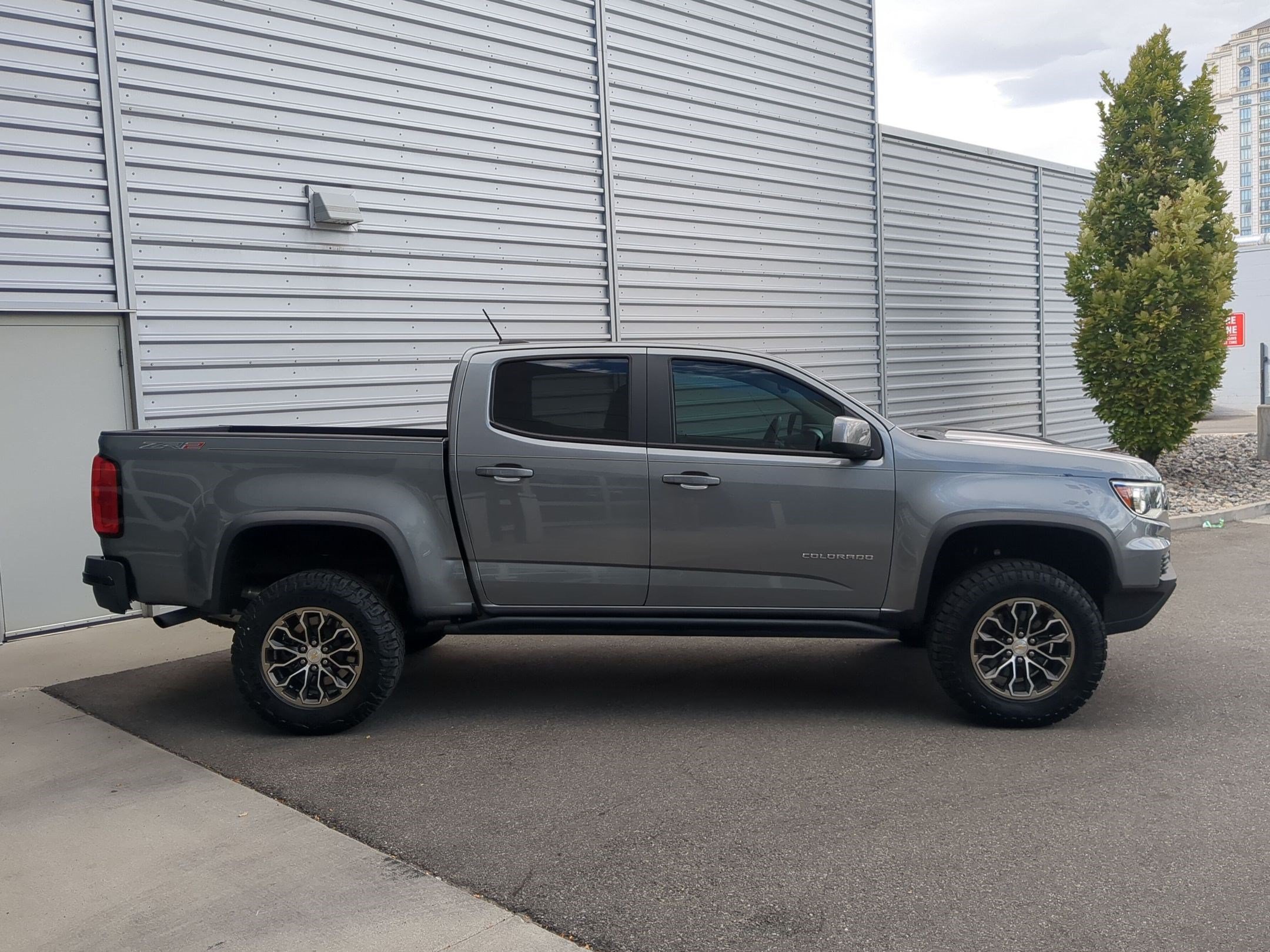 Used 2022 Chevrolet Colorado ZR2 AWD/4WD image 4