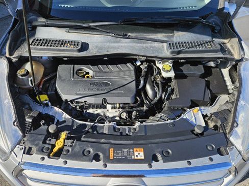 Used 2018 Ford Escape SE image 28