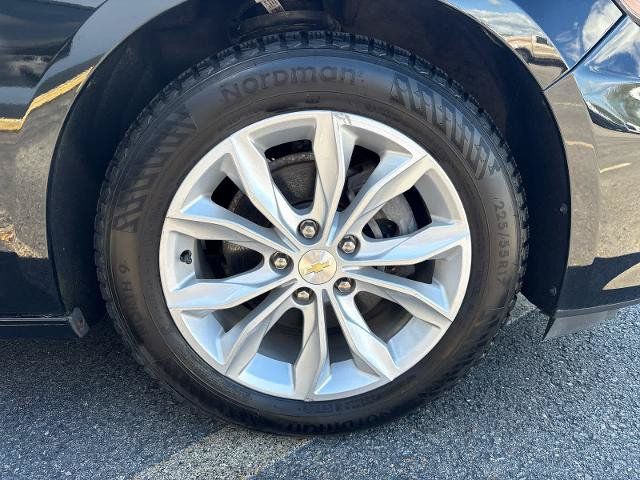 Used 2023 Chevrolet Malibu LT FWD image 12