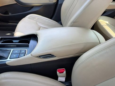 Used 2013 Hyundai Azera w/ Technology Pkg FWD image 14