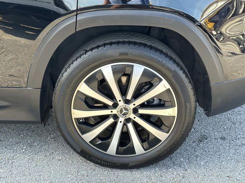 Used 2020 Mercedes-Benz GLB 250 image 4