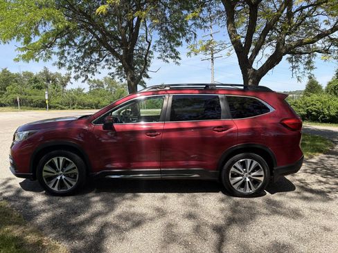 Used 2020 Subaru Ascent Limited w/ Technology Package AWD/4WD image 2