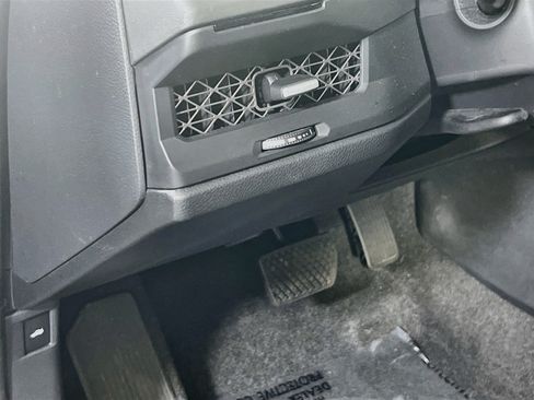 Used 2023 Honda Accord EX image 10