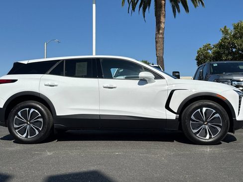 Used 2026 Chevrolet Blazer EV LT FWD image 4