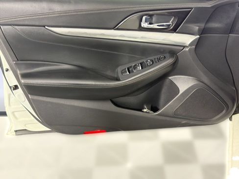 Used 2019 Nissan Maxima 3.5 SL w/ Floor Mat Group FWD image 13