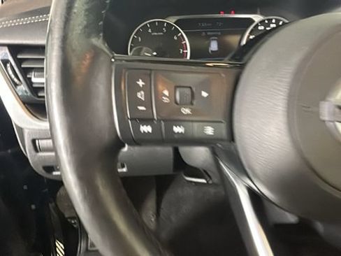 Used 2021 Nissan Rogue SV AWD/4WD image 16