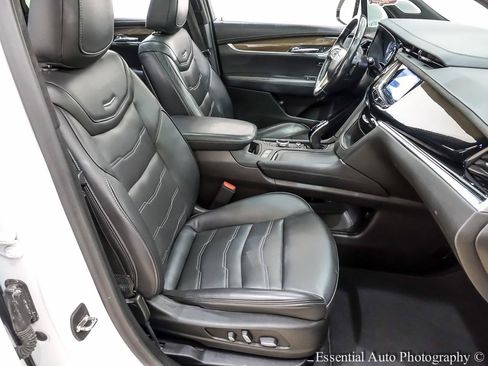 Used 2023 Cadillac XT6 Premium Luxury w/ Platinum Package AWD/4WD image 36