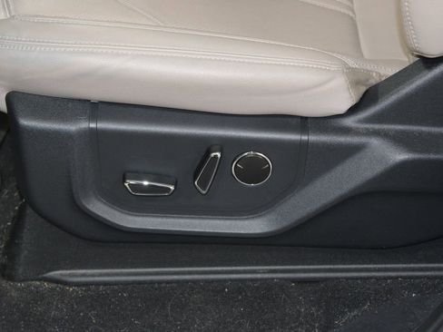 Used 2024 Ford Expedition Max Limited image 17