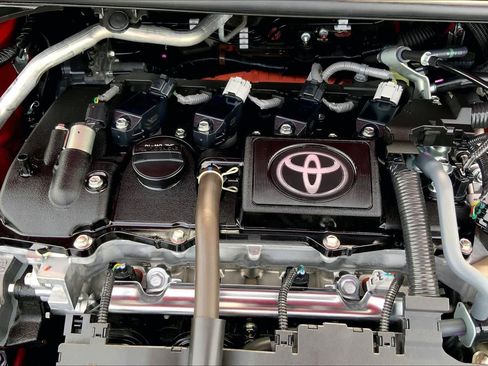 Certified 2026 Toyota Corolla SE w/ SE Premium Package FWD image 32