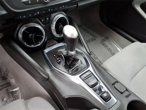 Used 2023 Chevrolet Camaro LT image 19