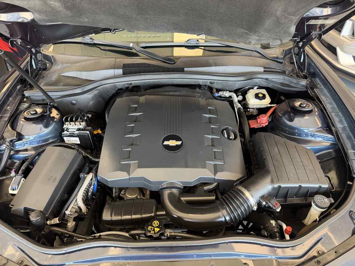 Used 2013 Chevrolet Camaro LS RWD image 22