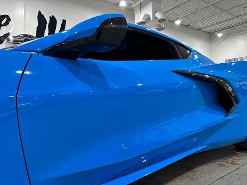 Used 2021 Chevrolet Corvette Stingray Preferred Cpe w/ Z51 Performance Package RWD image 29