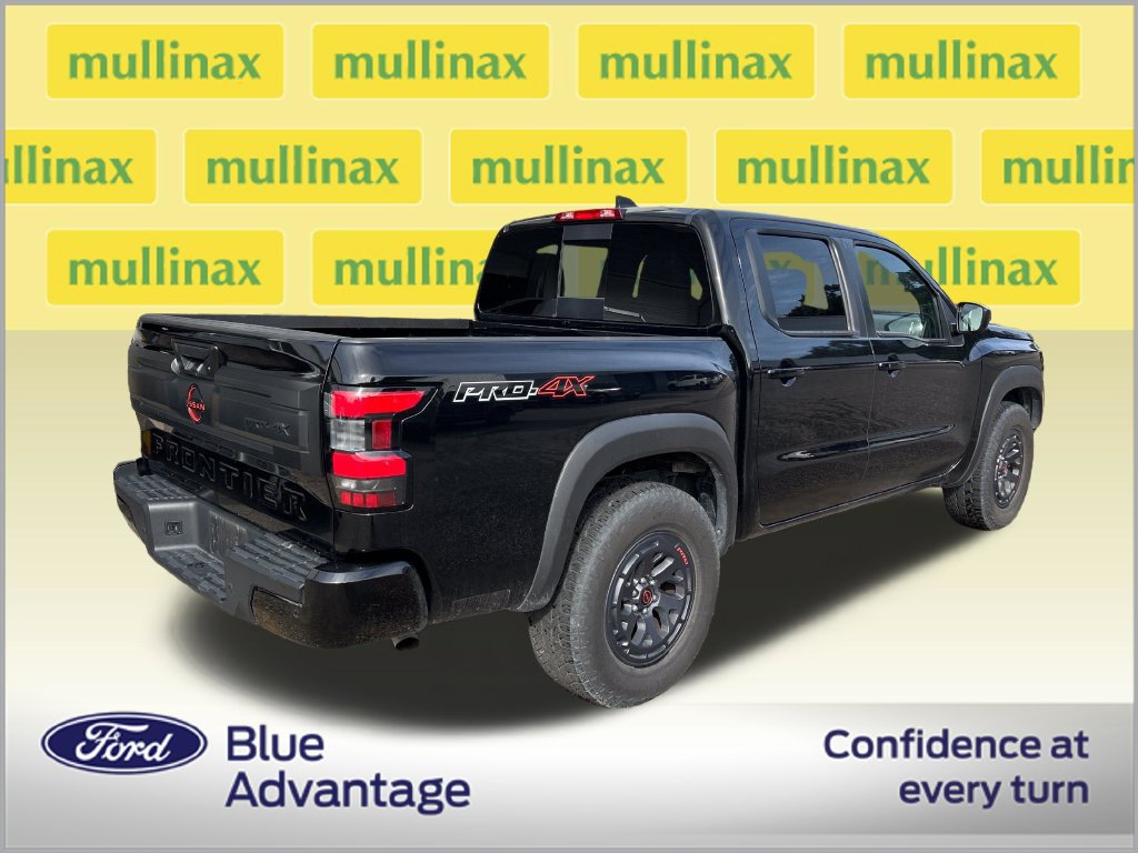 Used 2026 Nissan Frontier PRO-4X AWD/4WD image 2