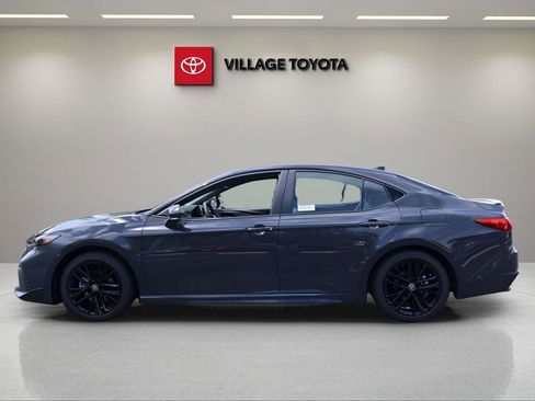 New 2026 Toyota Camry SE FWD image 2