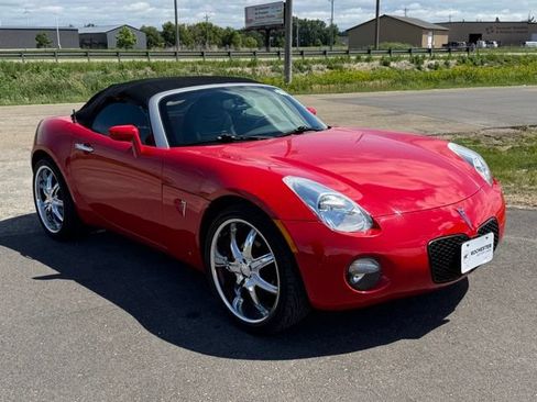 Used 2006 Pontiac Solstice Convertible w/ Premium Package RWD image 27