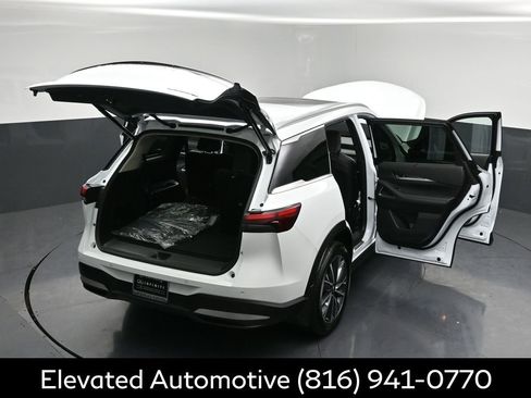 Certified 2026 INFINITI QX60 Luxe w/ Family Package AWD/4WD image 37
