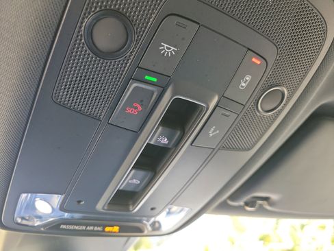 Used 2025 Audi Q3 2.0T Premium w/ Convenience Package image 19