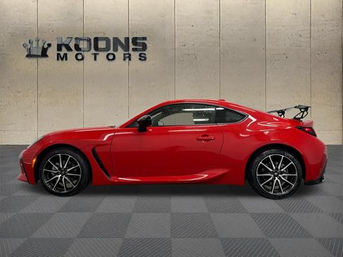 Used 2025 Toyota GR86 RWD image 6