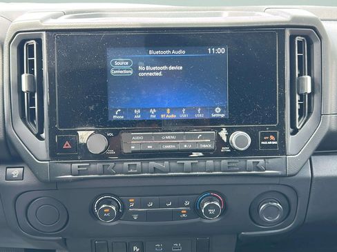 Used 2025 Nissan Frontier S RWD image 28