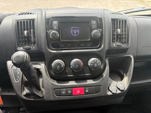 Used 2021 RAM ProMaster 2500 w/ Convenience Group FWD image 25
