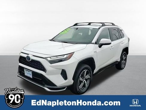 Used 2023 Toyota RAV4 SE image 1