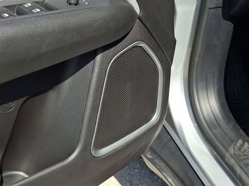 New 2025 Jeep Compass Sport image 19