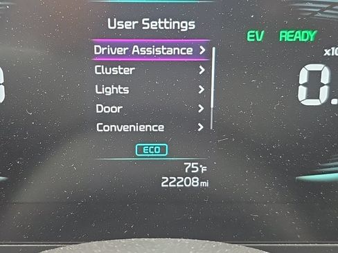 Used 2025 Kia Niro LX FWD image 8