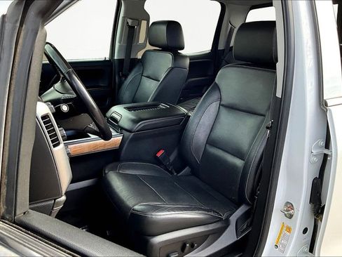 Used 2018 Chevrolet Silverado 1500 LTZ Z71 image 27