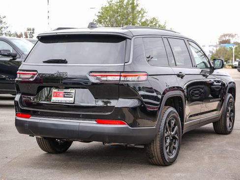 New 2026 Jeep Grand Cherokee L 4WD image 8