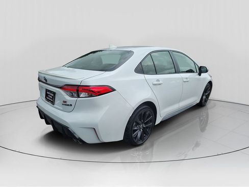 Used 2024 Toyota Corolla SE w/ SE Package FWD image 7