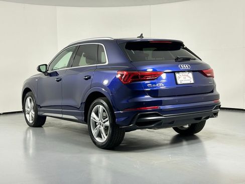 Used 2022 Audi Q3 2.0T Premium w/ Convenience Package image 5