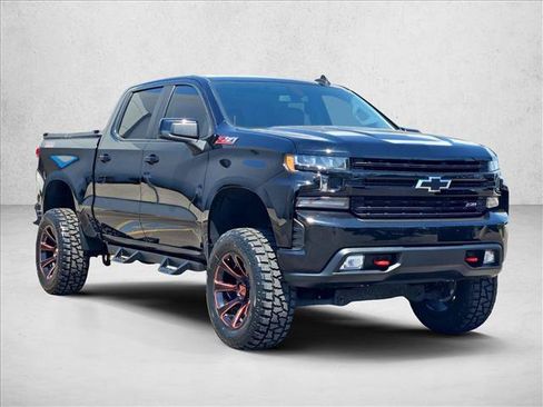 Used 2022 Chevrolet Silverado 1500 LT Trail Boss w/ Bed Protection Package AWD/4WD image 2