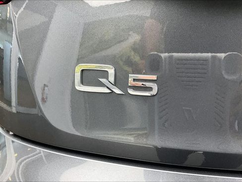 Used 2023 Audi Q5 2.0T Premium w/ Convenience Package AWD/4WD image 33
