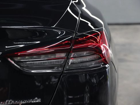 Used 2021 Maserati Quattroporte S RWD image 19