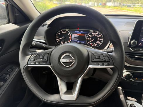Used 2026 Nissan Altima 2.5 SV FWD image 21