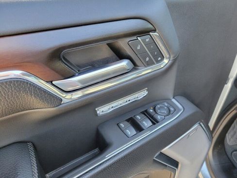 Used 2024 GMC Sierra 1500 Denali image 14