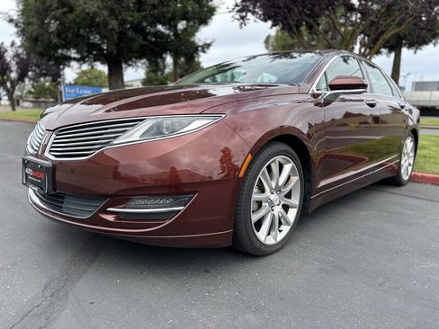Used 2015 Lincoln MKZ FWD image 6
