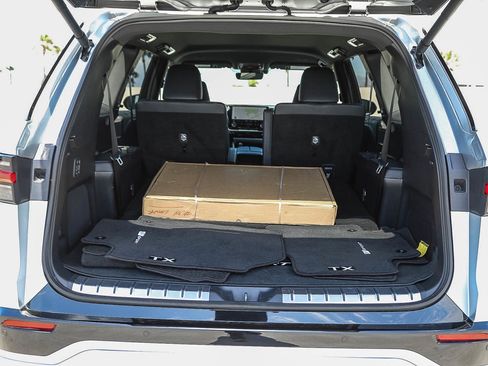 Used 2025 Lexus TX 500h AWD w/ Technology Package image 25