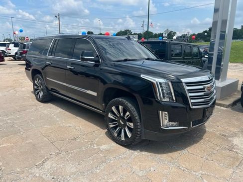 Used 2016 Cadillac Escalade ESV Platinum AWD/4WD image 1
