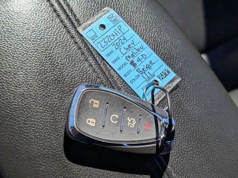 Used 2024 Chevrolet Malibu LT image 31