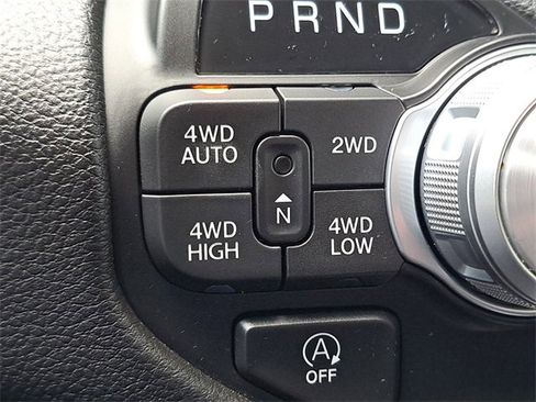 Used 2025 RAM 1500 Laramie image 16